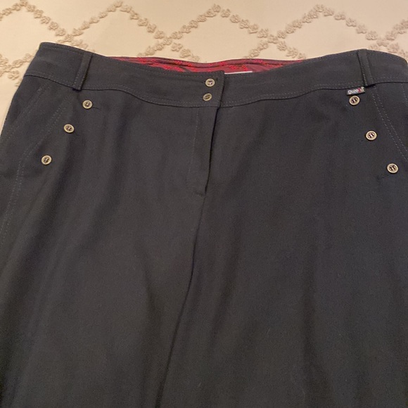 GUZELLA FUNKY CAPRI PANTS - Picture 8 of 10